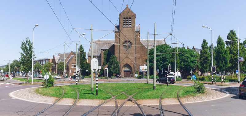 De voormalige Sint Theresia van het Kind Jezus-kerk (foto Robin Butter)
