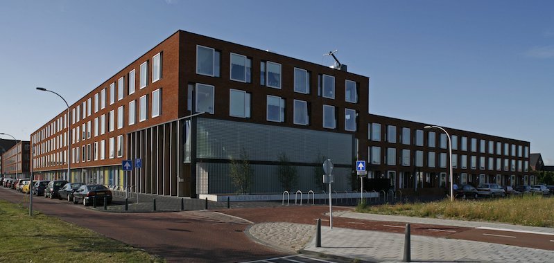 Hoek Laan van Hoornwijck Bleriotlaan, nieuwbouw met kerk De Toevlucht (foto DSO, Paul Lunenburg)