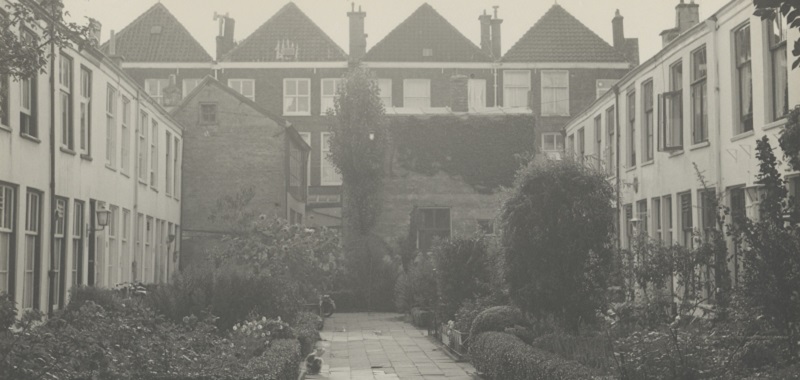 Artiestenhofje in de Trompstraat 1969. Foto: J.Ph. Bronkhorst