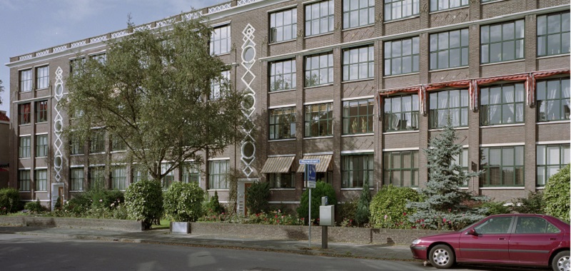 Na oorlogse woningbouw in de Riouwstraat 2001. Foto DSO Bert Mellink