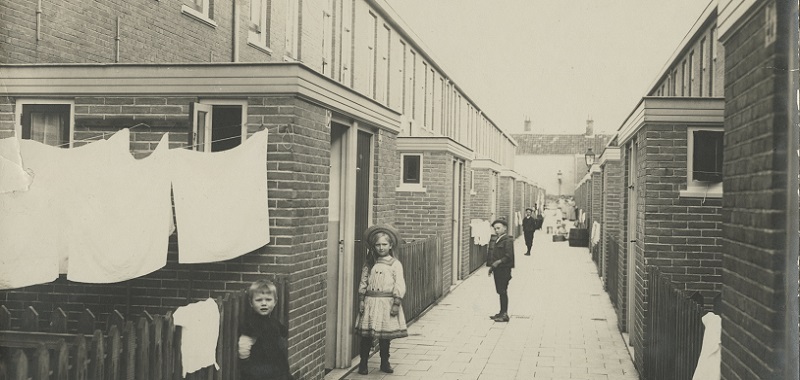 Paulus Potterhofje, 1911. Fotograaf onbekend