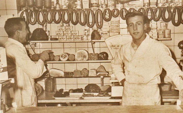 De slagerij met Henk van Olphen en zoon Han