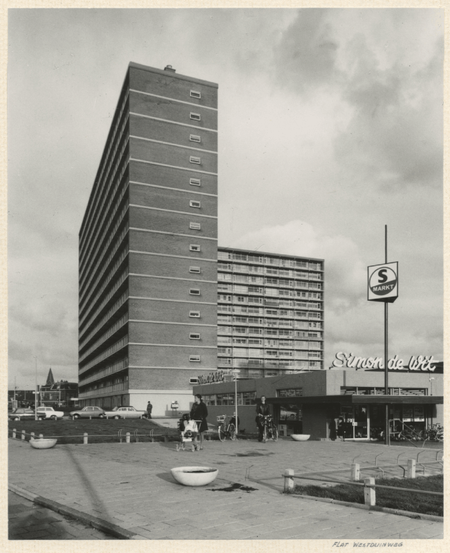 Lindoduin, hoek Westduinweg. 1969 maker Dienst voor de stadsontwikkeling