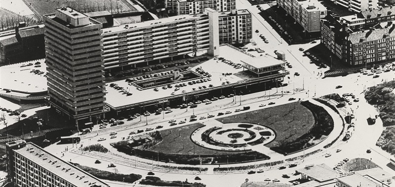 Luchtfoto De Savornin Lohmanplein, 1971. Fotograaf Juno