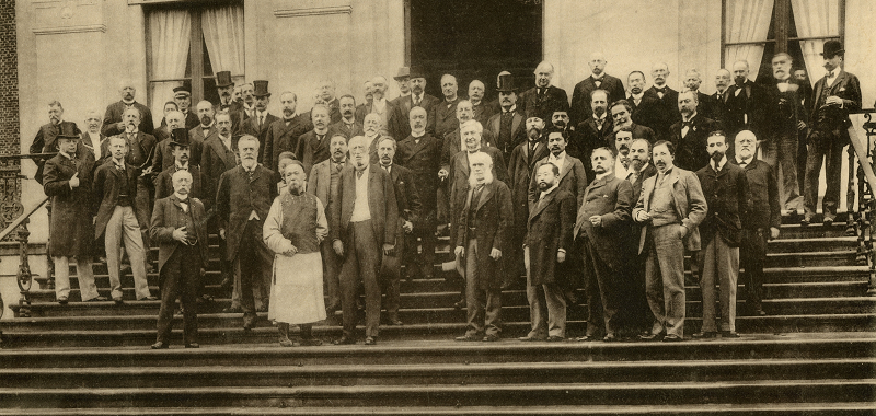 Deelnemers aan de 1e Vredesconferentie voor Huis ten Bosch in 1899